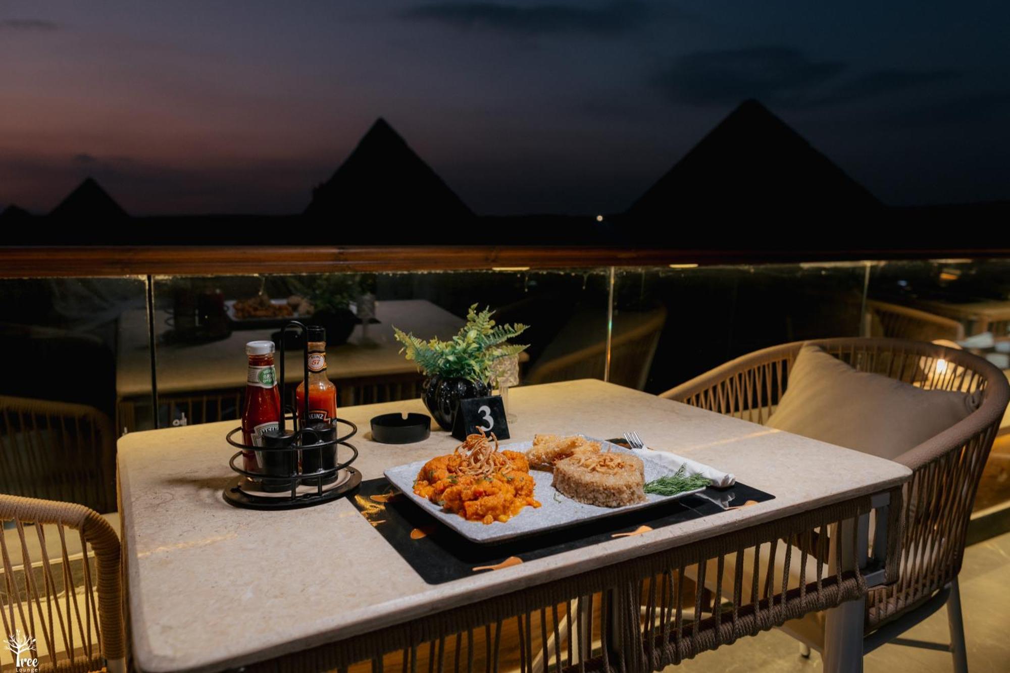 Shadow Pyramids Suites And Jacuzzi Kafret el-Gabal Dış mekan fotoğraf