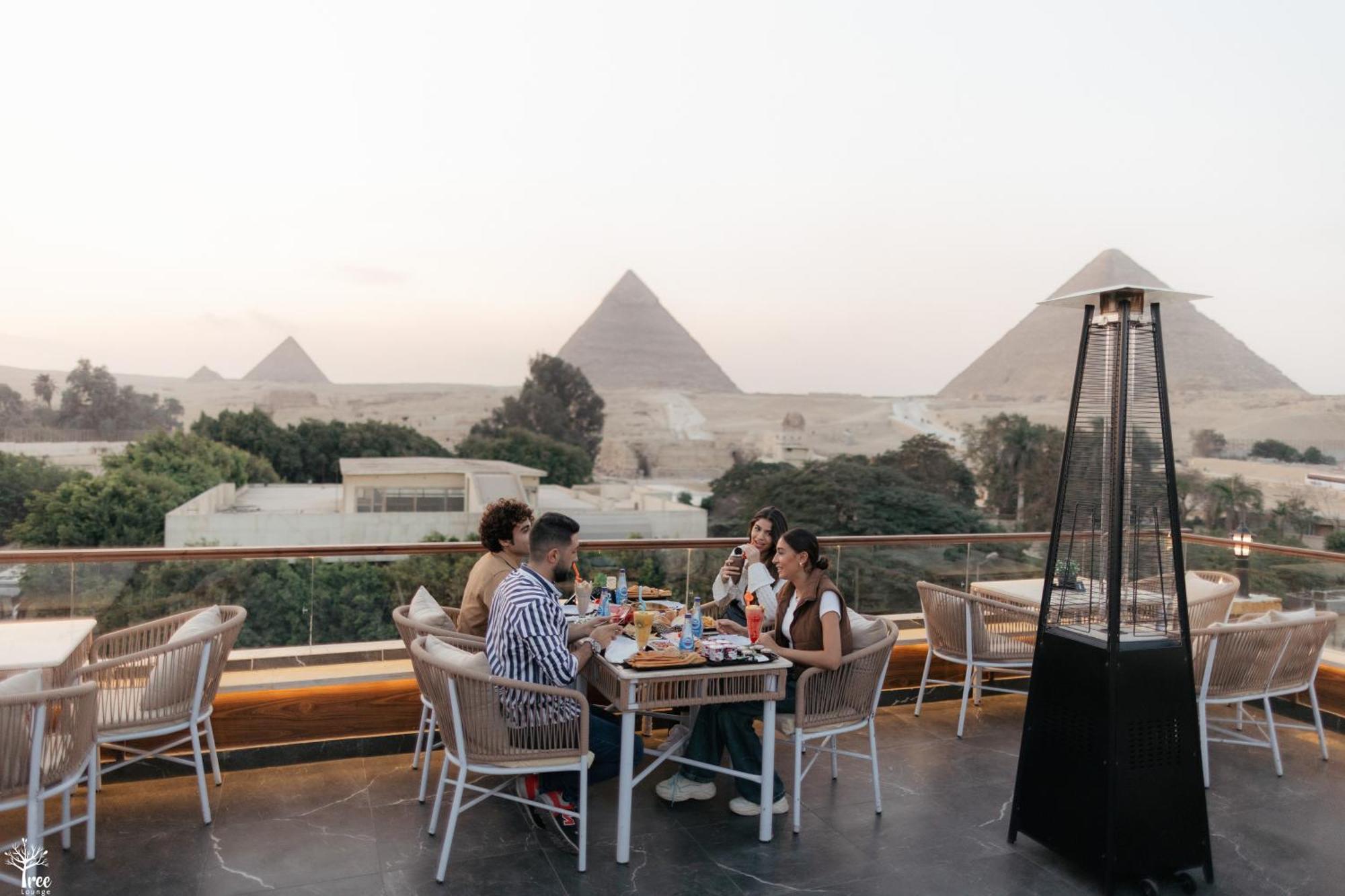 Shadow Pyramids Suites And Jacuzzi Kafret el-Gabal Dış mekan fotoğraf