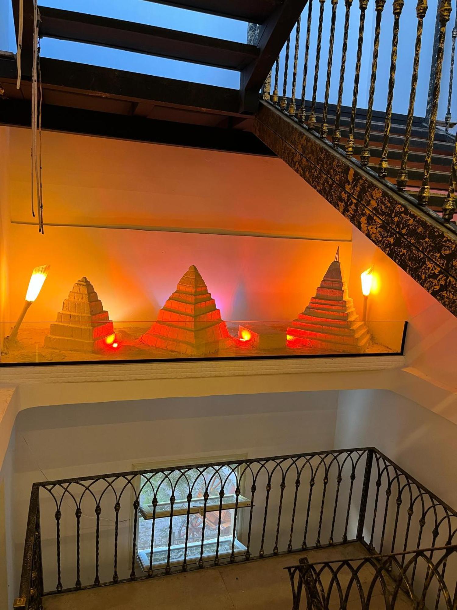 Shadow Pyramids Suites And Jacuzzi Kafret el-Gabal Dış mekan fotoğraf